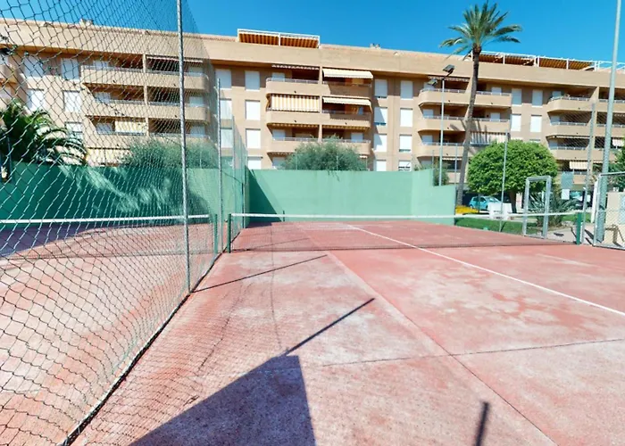 Tirolina By Edeal Homes Lägenhet